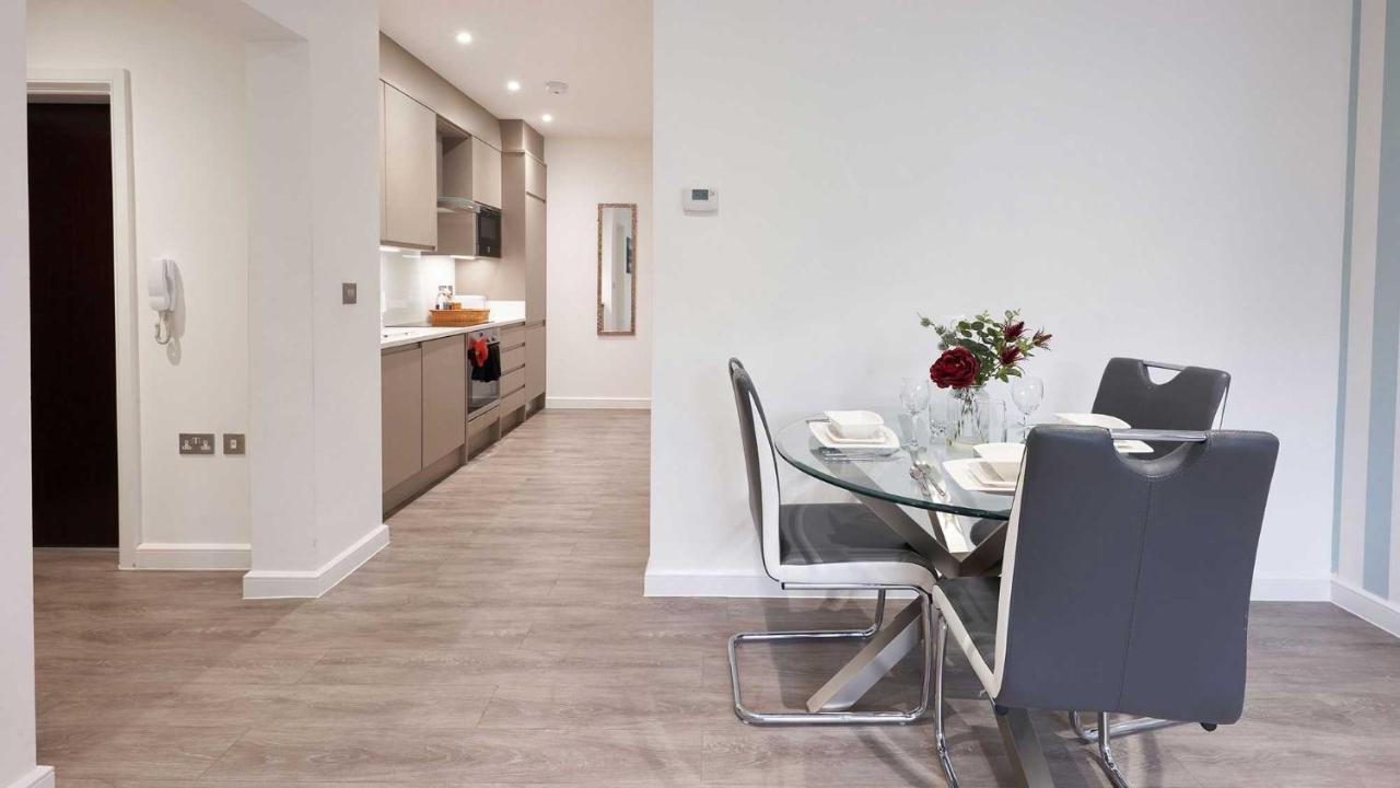 Luxustay Milburn House Milton Keynes Luaran gambar